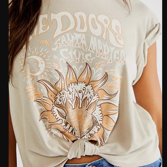 Daydreamer for Free People The Doors Love Rolled Sleeve Tee NWT SOLD OUT Sz M - Picture 4 of 6